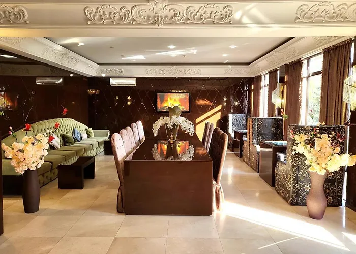 Maxim Pasha Hotel