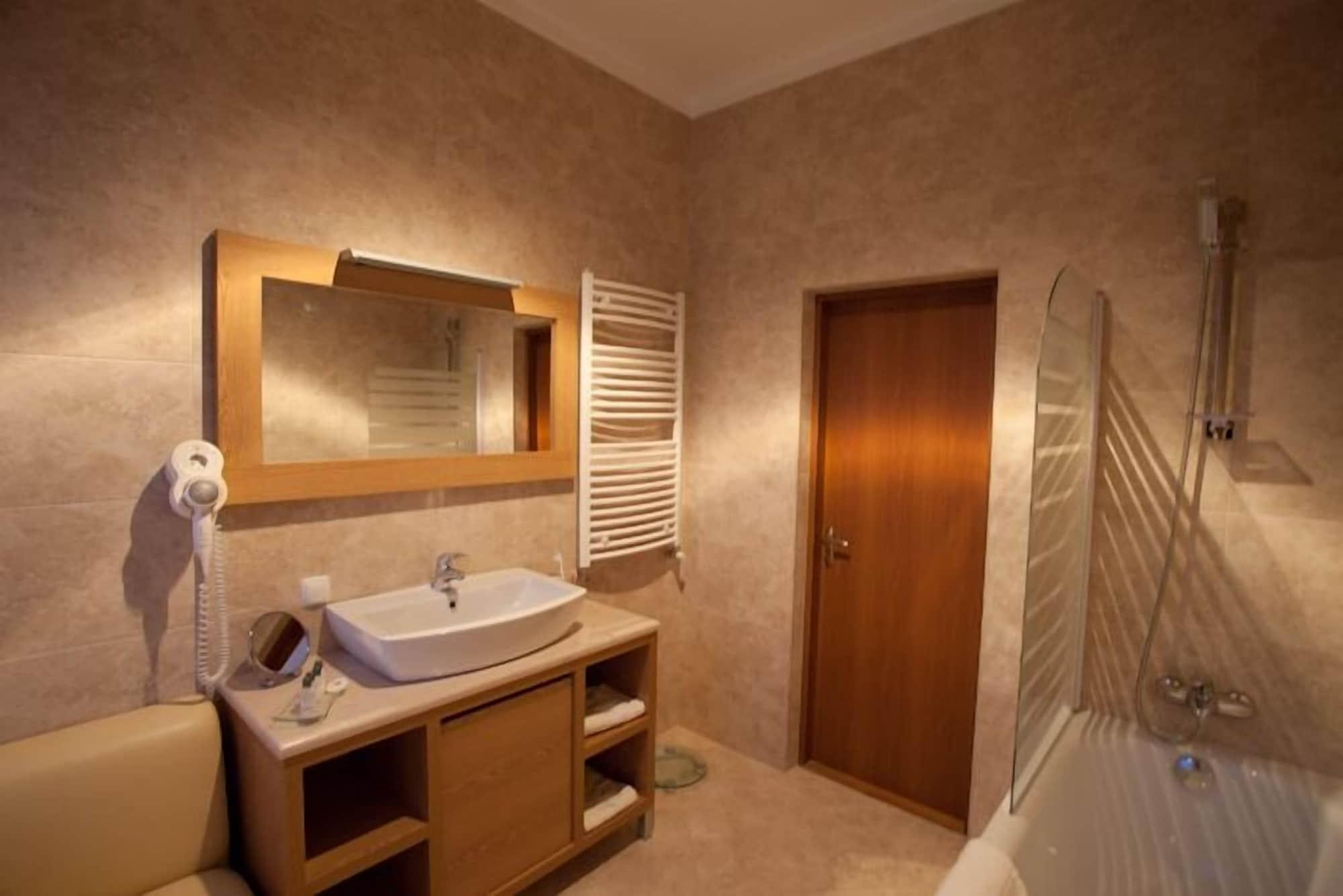 Hotel Maxim Pasha 5*