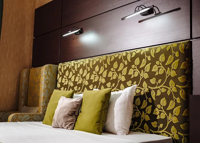 Maxim Pasha Hotel