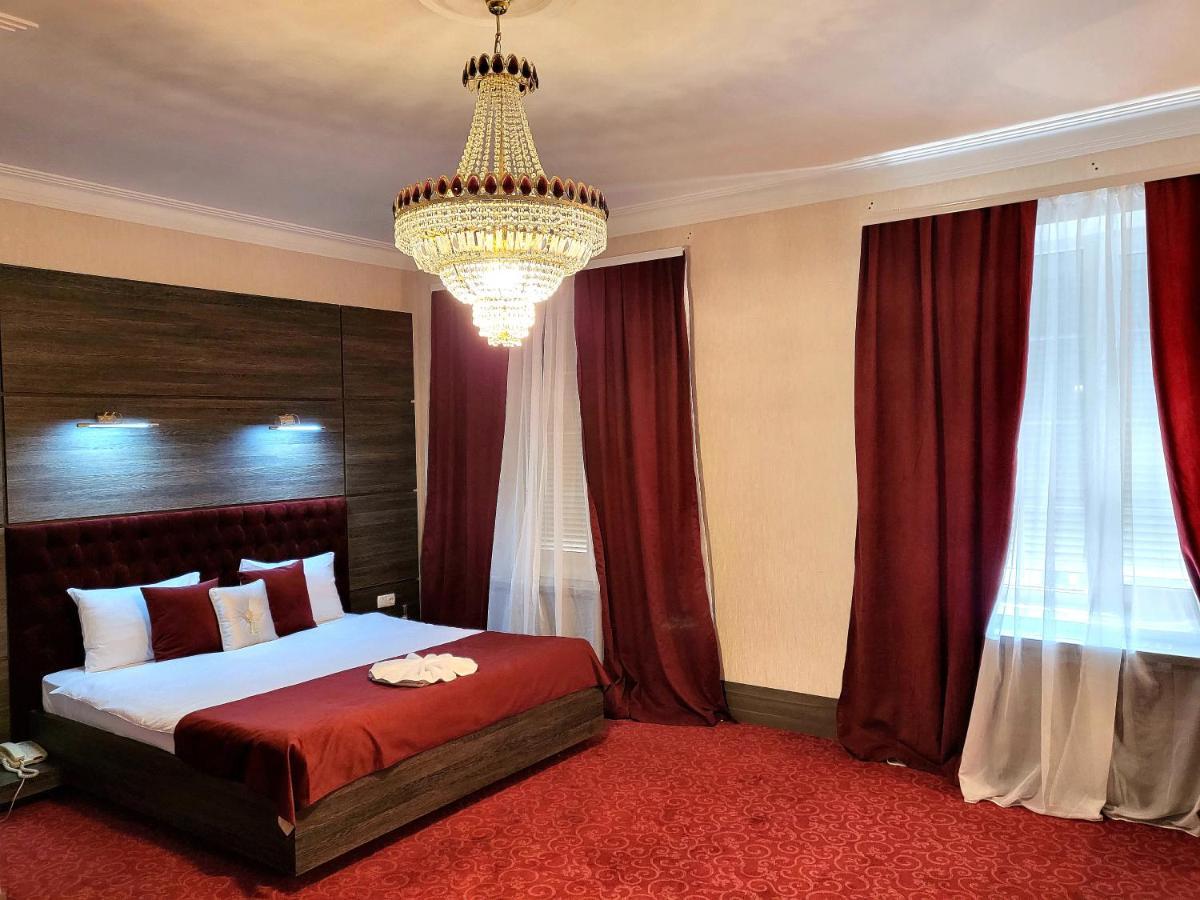 Maxim Pasha Готель 5*